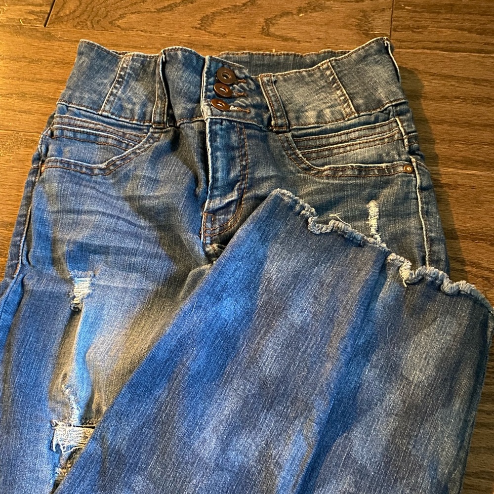 ripped Jeans!